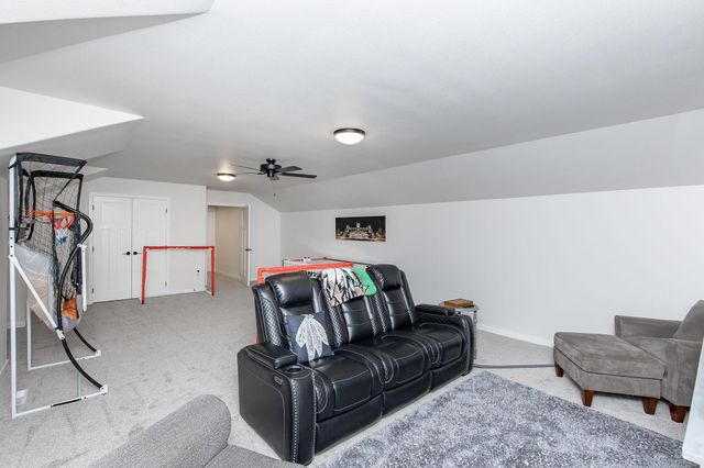 7485 15th Street S, Fargo, ND 58104