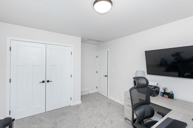 7485 15th Street S, Fargo, ND 58104