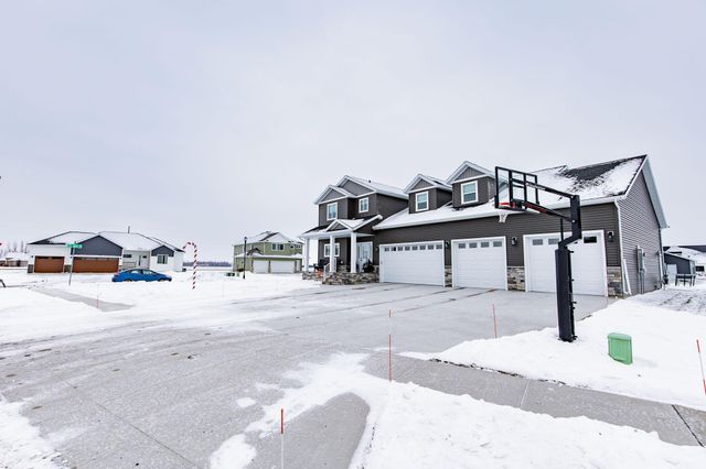 7485 15th Street S, Fargo, ND 58104