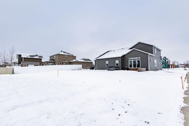 7485 15th Street S, Fargo, ND 58104