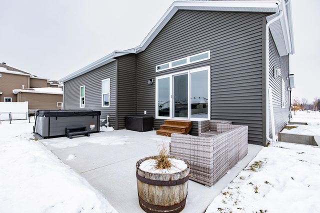 7485 15th Street S, Fargo, ND 58104