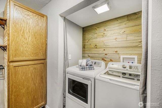 4802 S Grove Place, Tacoma, WA 98409