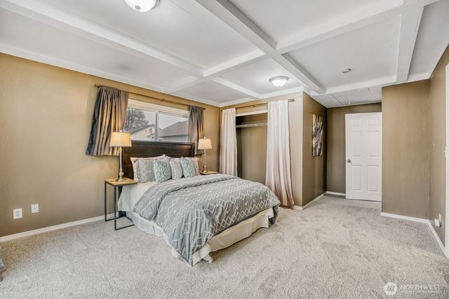 4802 S Grove Place, Tacoma, WA 98409