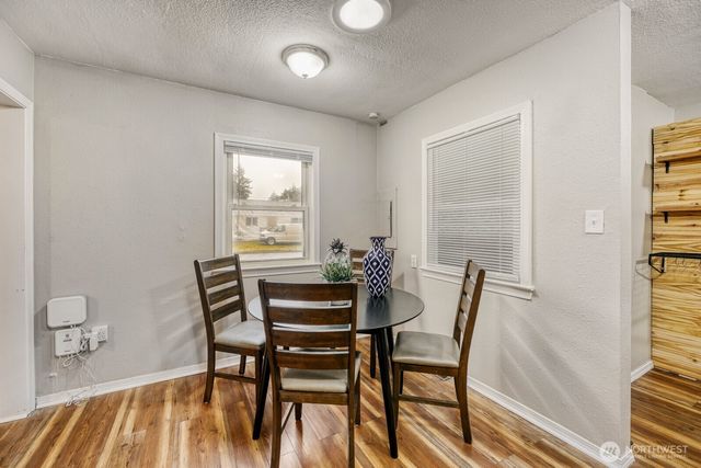 4802 S Grove Place, Tacoma, WA 98409