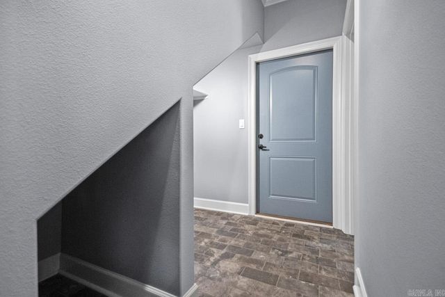 2043 Englewood Cove, Benton, AR 72019