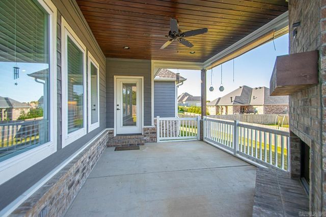 2043 Englewood Cove, Benton, AR 72019