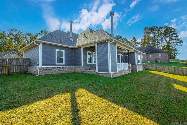 2043 Englewood Cove, Benton, AR 72019
