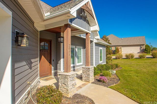 2043 Englewood Cove, Benton, AR 72019
