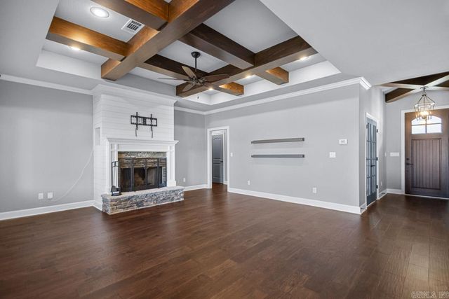 2043 Englewood Cove, Benton, AR 72019