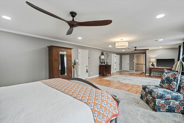 590 SHADY HOLLOW CV, Eads, TN 38028