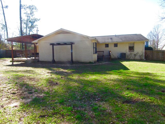 113 Sun Circle, Petal, MS 39465