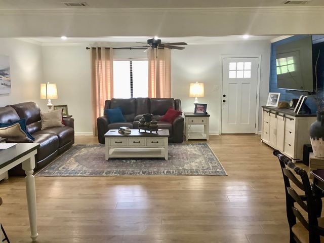 113 Sun Circle, Petal, MS 39465