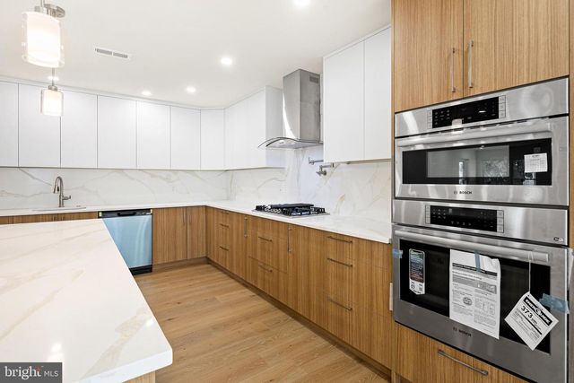 38 MAGNOLIA PL, Philadelphia, PA 19115