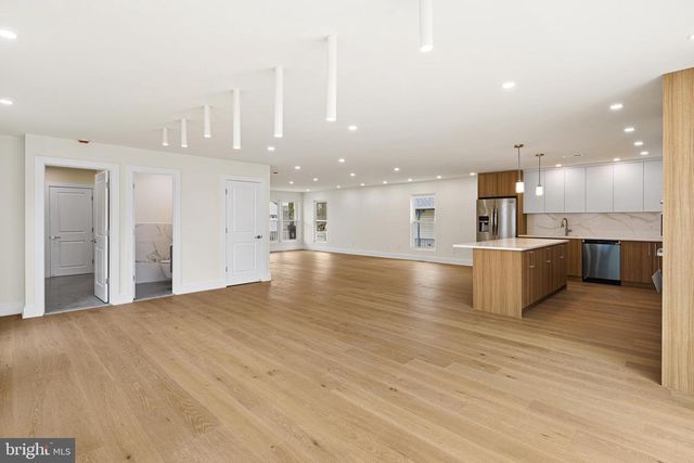 38 MAGNOLIA PL, Philadelphia, PA 19115