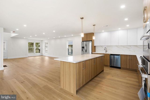 38 MAGNOLIA PL, Philadelphia, PA 19115