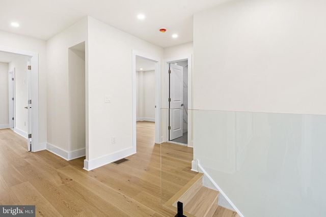 38 MAGNOLIA PL, Philadelphia, PA 19115