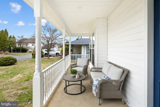 38 MAGNOLIA PL, Philadelphia, PA 19115