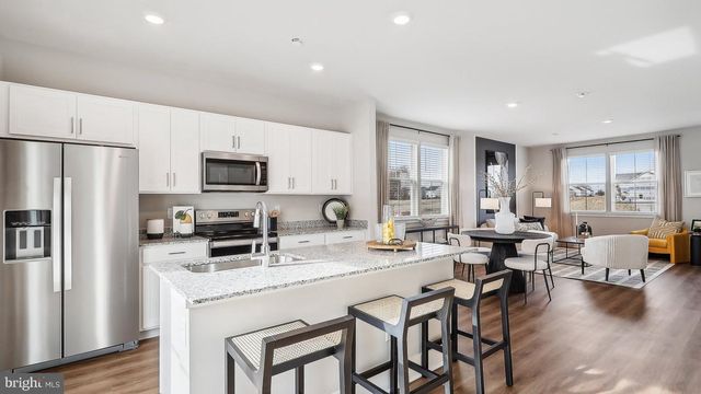 141 SIOUX LOOP, Winchester, VA 22602
