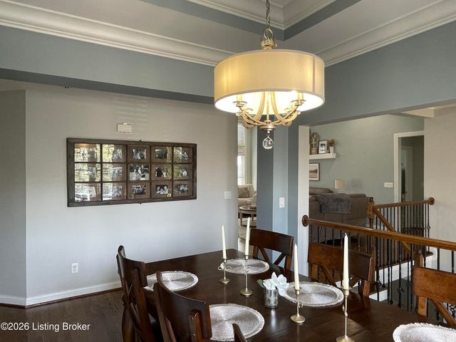 7913 Emma Ct, Louisville, KY 40291