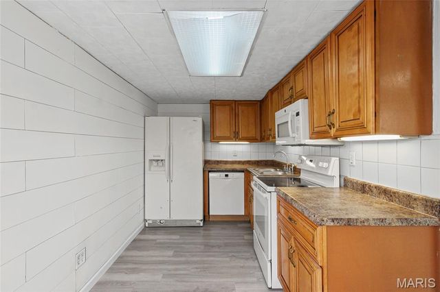 220 Lookout Avenue, Valley Park, MO 63088