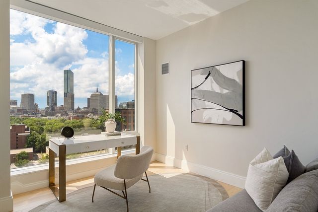 380 Harrison Ave PH1J, Boston, MA 02118