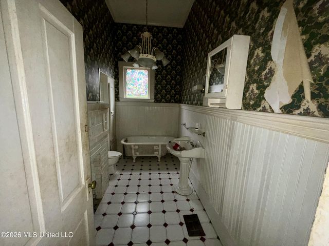 101 S Main Street, Mount Olive, MS 39119