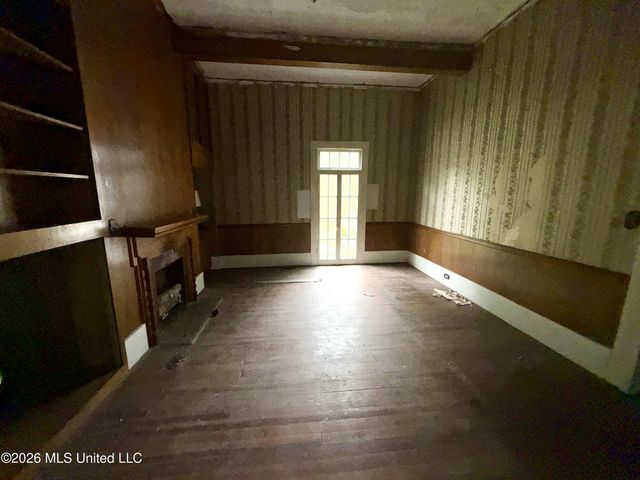 101 S Main Street, Mount Olive, MS 39119