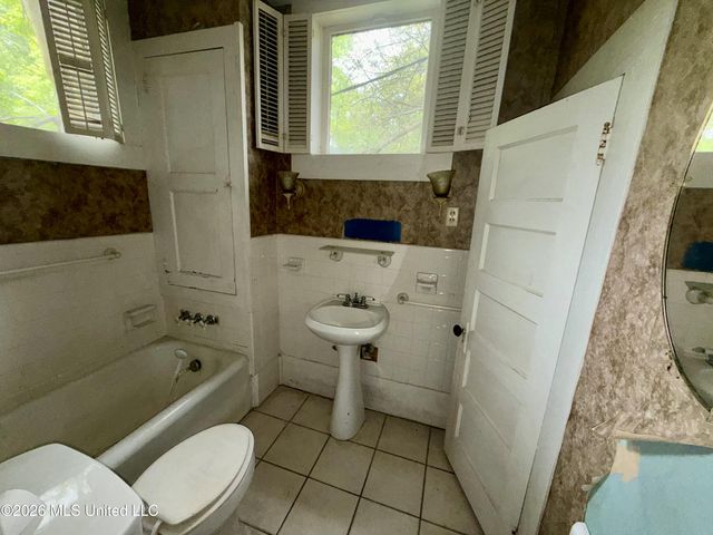 101 S Main Street, Mount Olive, MS 39119