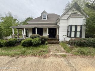 101 S Main Street, Mount Olive, MS 39119