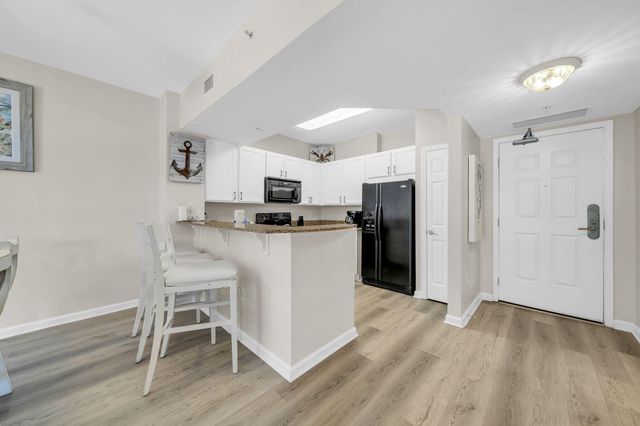 4203 Indian Bayou Trail 1209, Destin, FL 32541