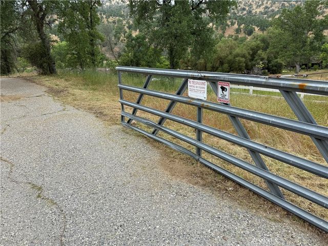 31578 Road 400, Coarsegold, CA 93614