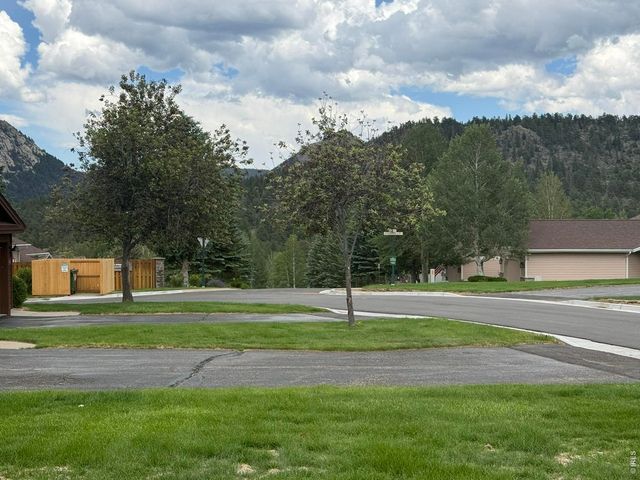 1449 Matthew Cir, Estes Park, CO 80517
