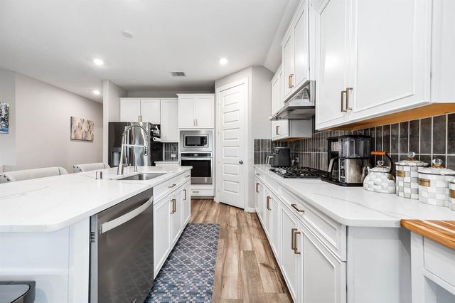 2710 Summer Indigo Trail, Pearland, TX 77089