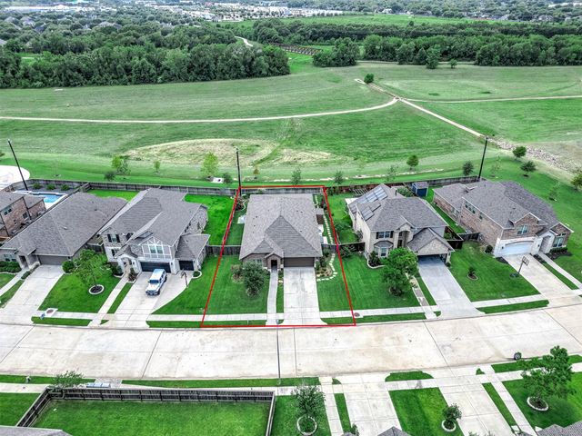 2710 Summer Indigo Trail, Pearland, TX 77089