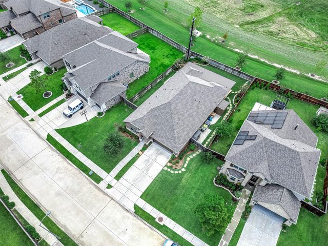2710 Summer Indigo Trail, Pearland, TX 77089