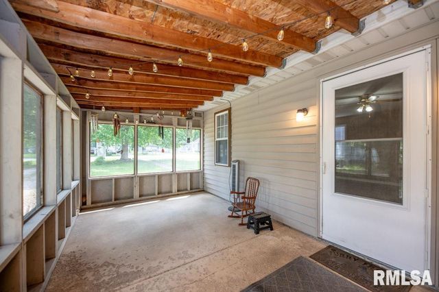 145 URBANDALE Avenue, East Peoria, IL 61611