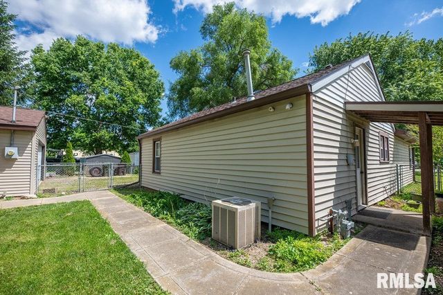 145 URBANDALE Avenue, East Peoria, IL 61611