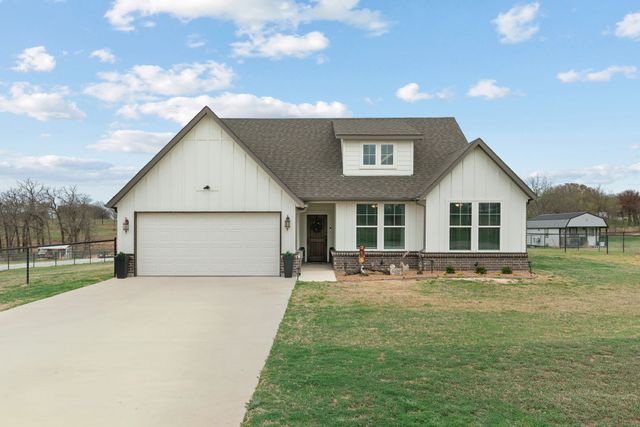 325 County Road 4764, Boyd, TX 76023