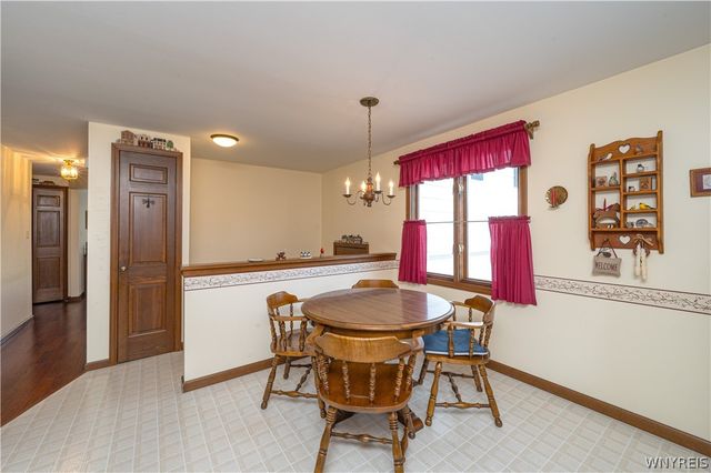 4364 Chisholm Trail, Hamburg, NY 14075