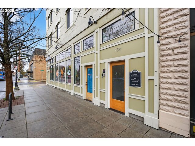 708 N KILLINGSWORTH St 8, Portland, OR 97217