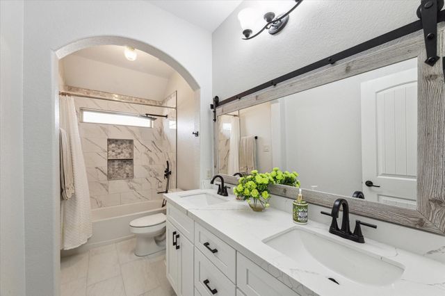 2960 Gibbons Hill Lane, League City, TX 77573