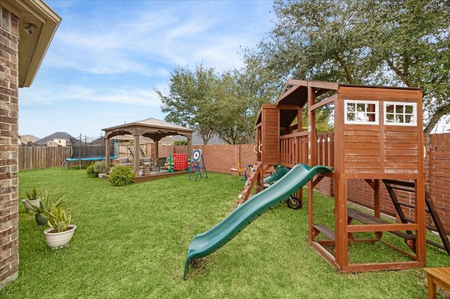 2960 Gibbons Hill Lane, League City, TX 77573
