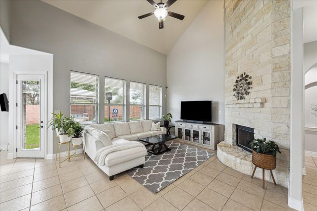 2960 Gibbons Hill Lane, League City, TX 77573