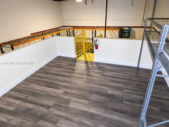 2355 NW 70th Avenue 9, Miami, FL 33122