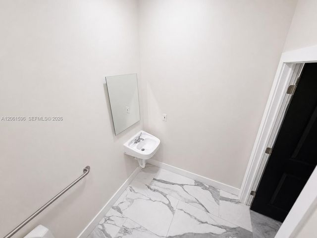 2355 NW 70th Avenue 9, Miami, FL 33122