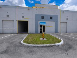 2355 NW 70th Avenue 9, Miami, FL 33122