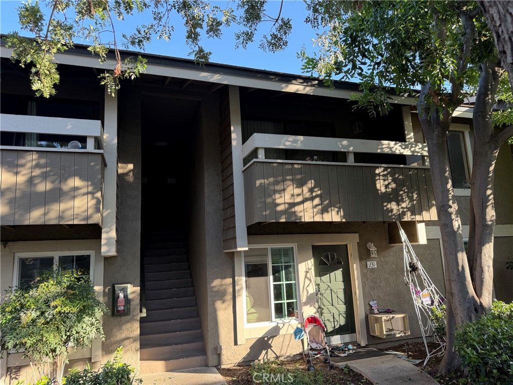 232 Springview, Irvine, CA 92620 — exterior
