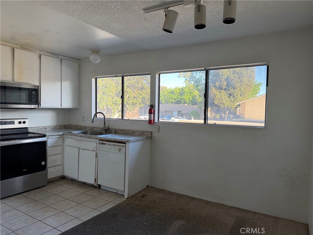 232 Springview, Irvine, CA 92620 — photo 3
