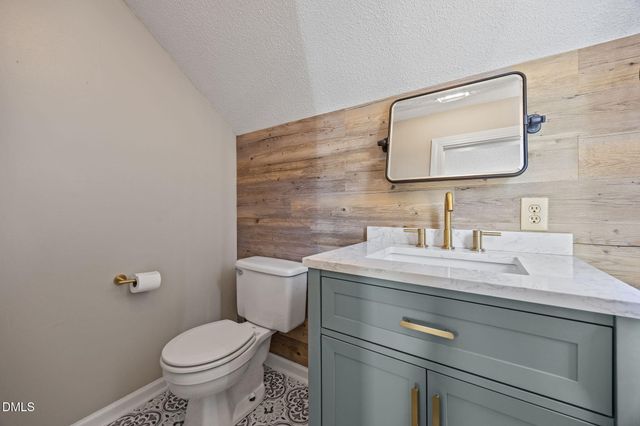 51 Eagles Roost, Sanford, NC 27332