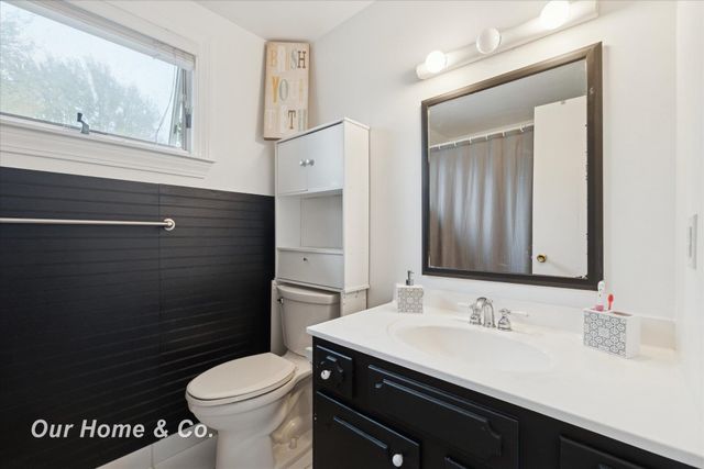 1334 Greenview Drive, Grand Blanc, MI 48439